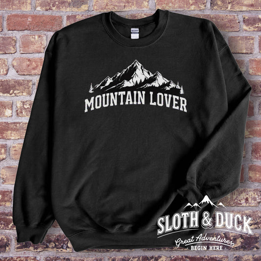 "Mountain Lover" Sweatshirt, Round Neck Pullover