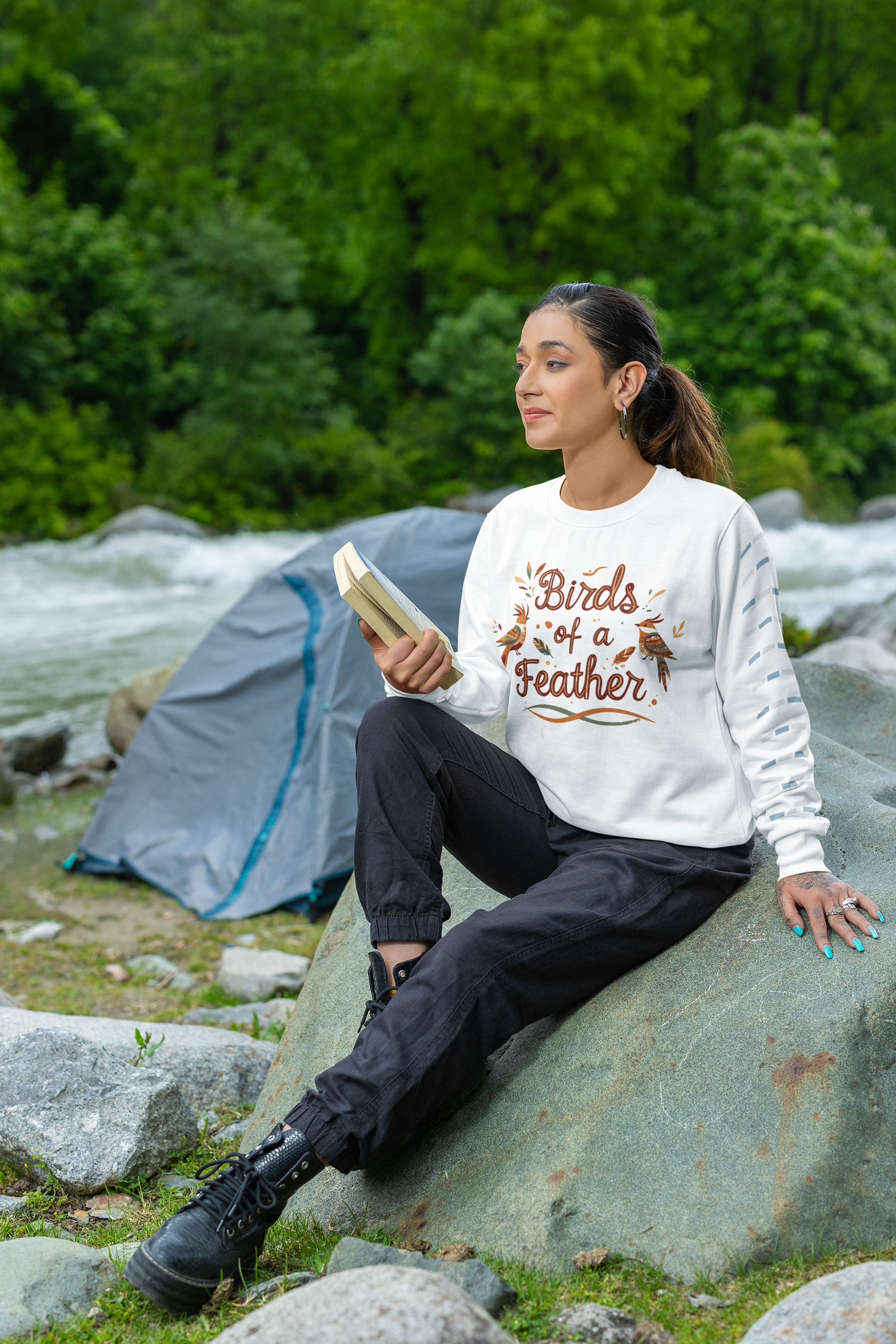 Birds of a feather crewneck sweater white